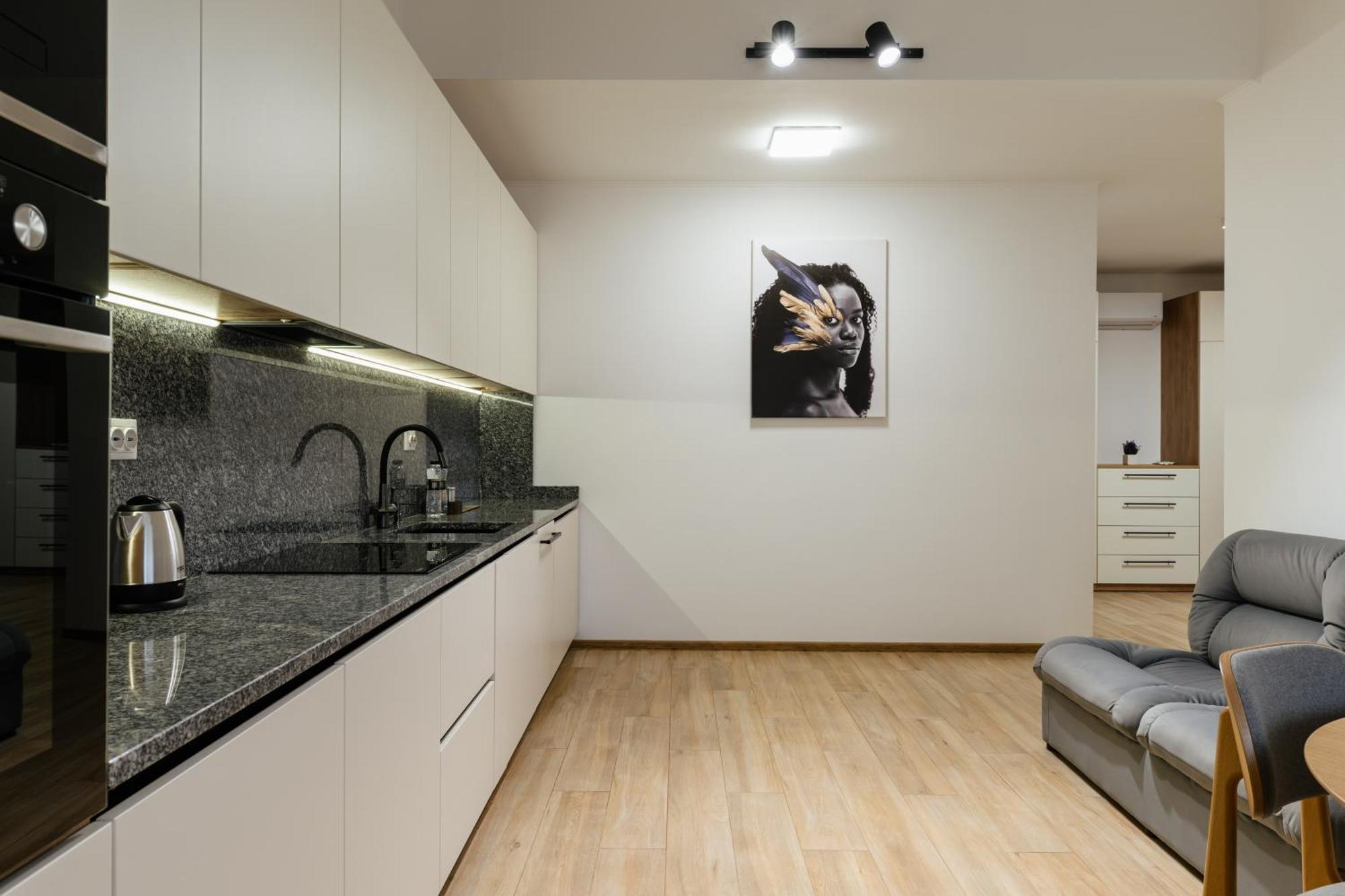 Luxury Apartments Uzhorod Esterno foto