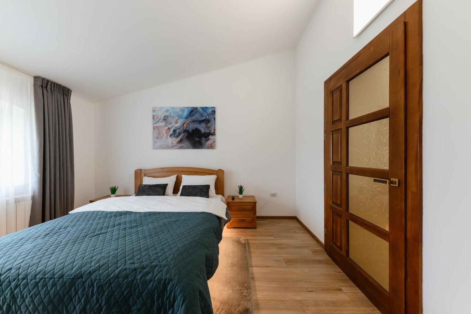 Luxury Apartments Uzhorod Esterno foto