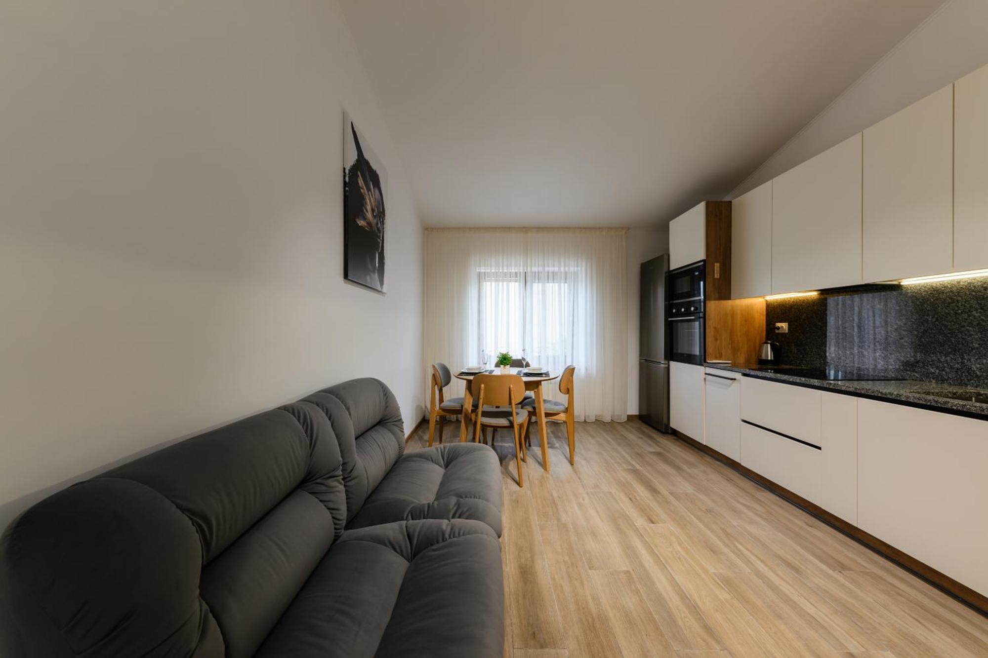 Luxury Apartments Uzhorod Esterno foto