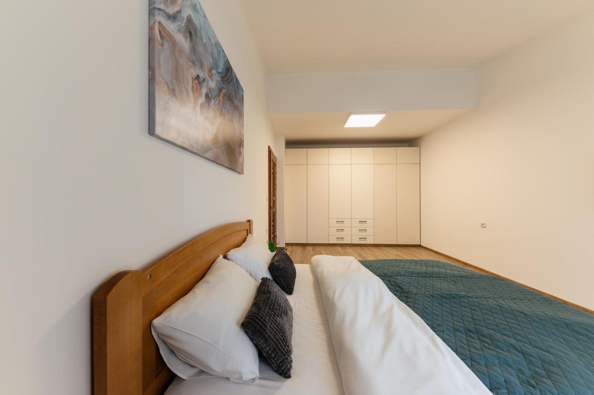 Luxury Apartments Uzhorod Esterno foto