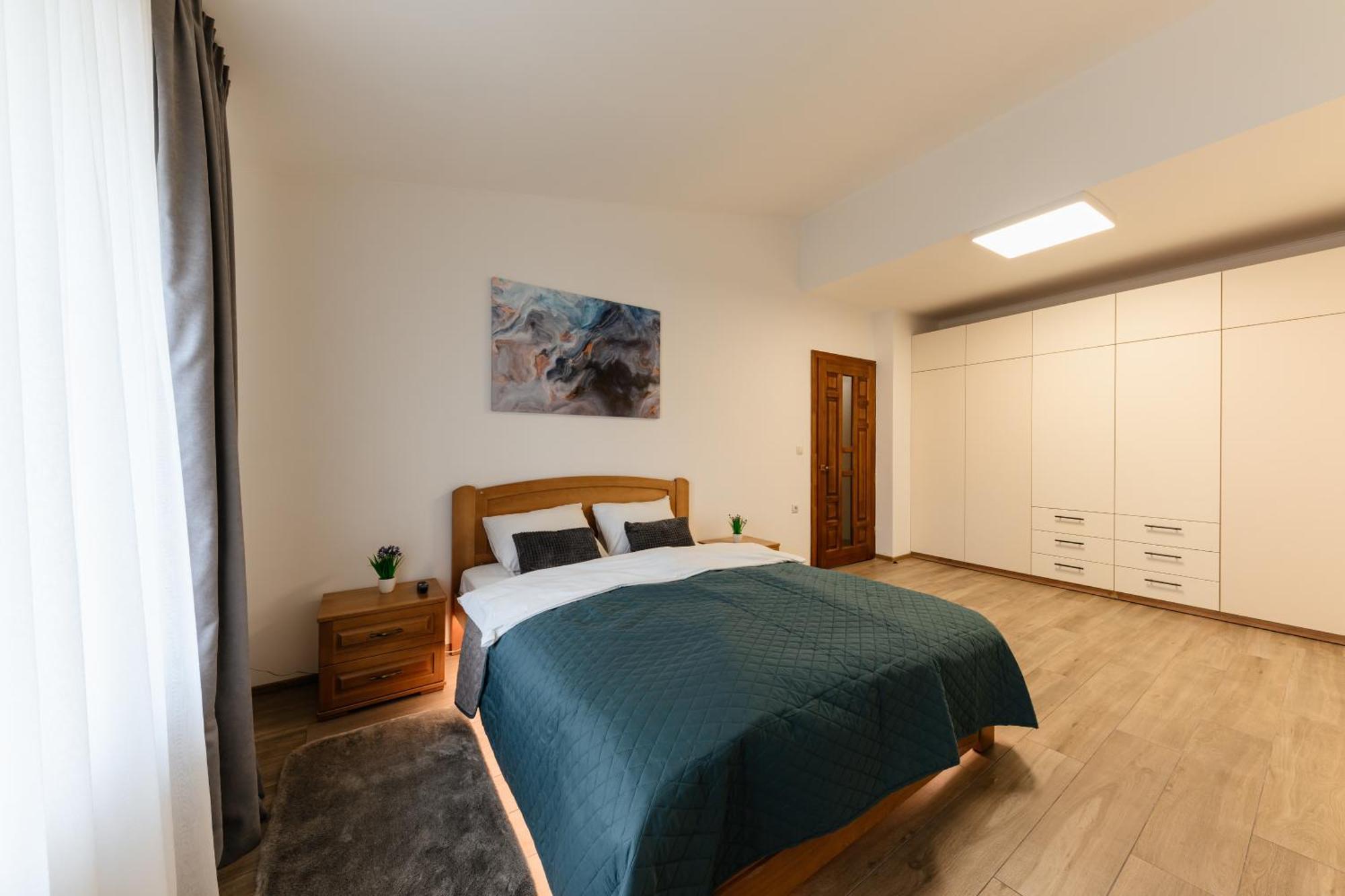 Luxury Apartments Uzhorod Esterno foto